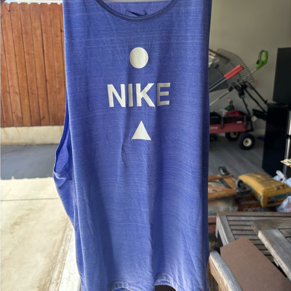 Nike Women’s Dry Fit Workout Shirt
